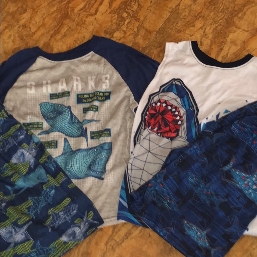 Children’s place matching pajama sets size 6